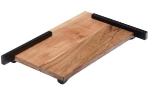 Dřevěné servírovací prkénko Kave Home Vira 39 x 24 cm